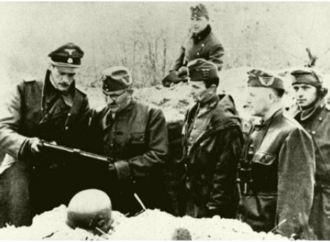 Венгерское и германское командование СС на боевых позициях в Трансильвании. Ноябрь 1944 г.