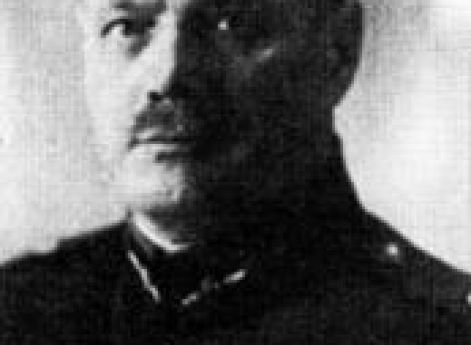 Генерал Роберт Клявиньш