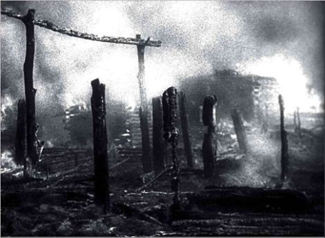 Белорусская деревня, сожженная во время карательной акции Дата создания: Февраль 1943 г.