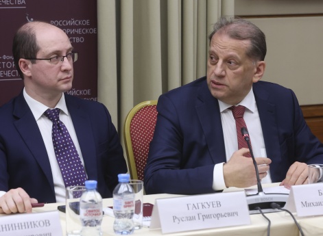 Выступление М.В.Баранова в Доме Российского исторического общества на круглом столе, посвящённым истории борьбы с колониализмом