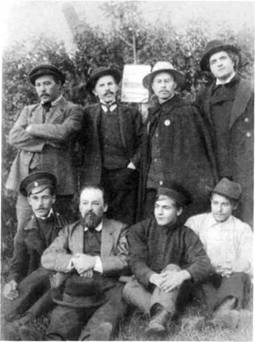 Циолковский избран в члены-соревнователи Социалистической академии общественных наук