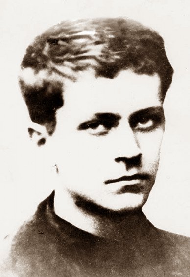 В русском богослужении проявление чувства всегда очень сдержанно