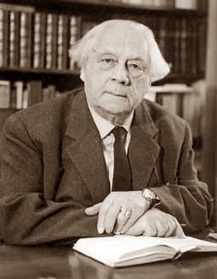 Господин министр утверждает, что Чижевский не полноценный славист, а всего лишь «философствующий славянский эмигрант»
