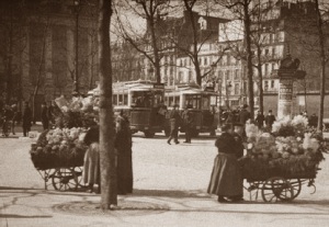 Мережковский выступает с лекцией «О насилии»