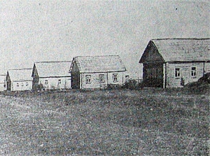 К юбилейным дням колхоз «Родина Радищева» закончил строительство электростанции и радиоузла