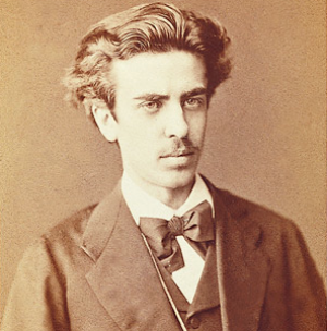 Познакомился с володиной статьею и ловко обратил на нее внимание кого следует