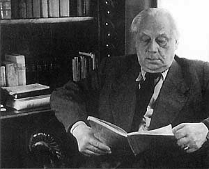 Уже давно, конечно, прочел Вашу „Святую Русь". Узнал много мне неизвестного