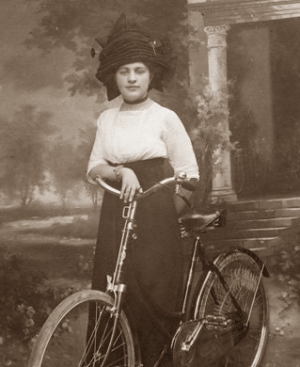 Либеральная матушка